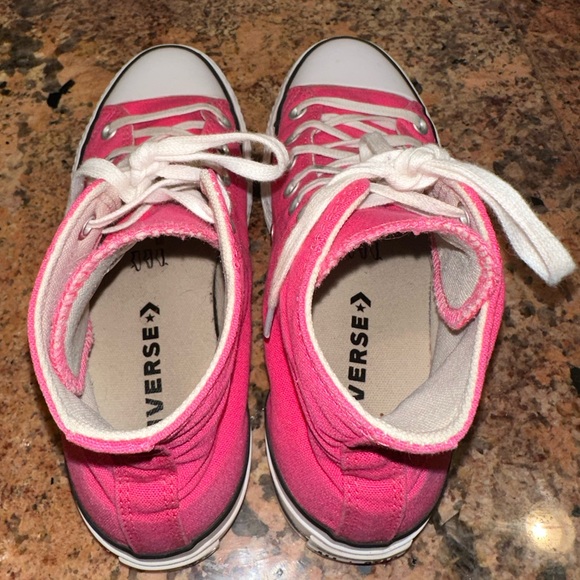 SOLD Pink Platform Converse - Picture 4 of 5
